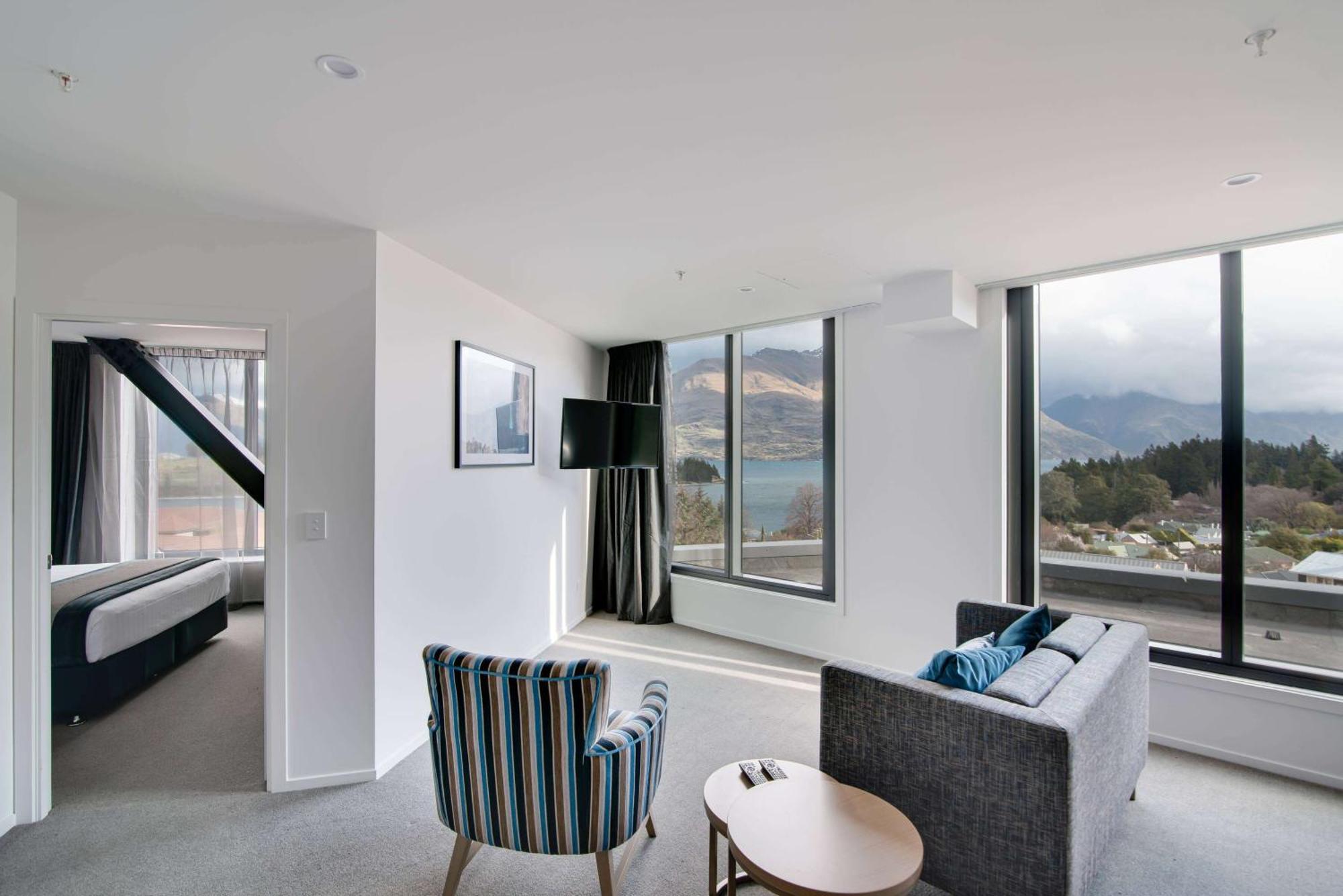 Ramada By Wyndham Queenstown Central Exterior foto
